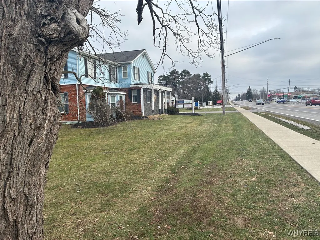 8860 Main Street, Clarence, New York 14221, Clarence, New York 14221, ,Commercial Lease,For Rent,8860 Main Street, Clarence, New York 14221,0,B1655941