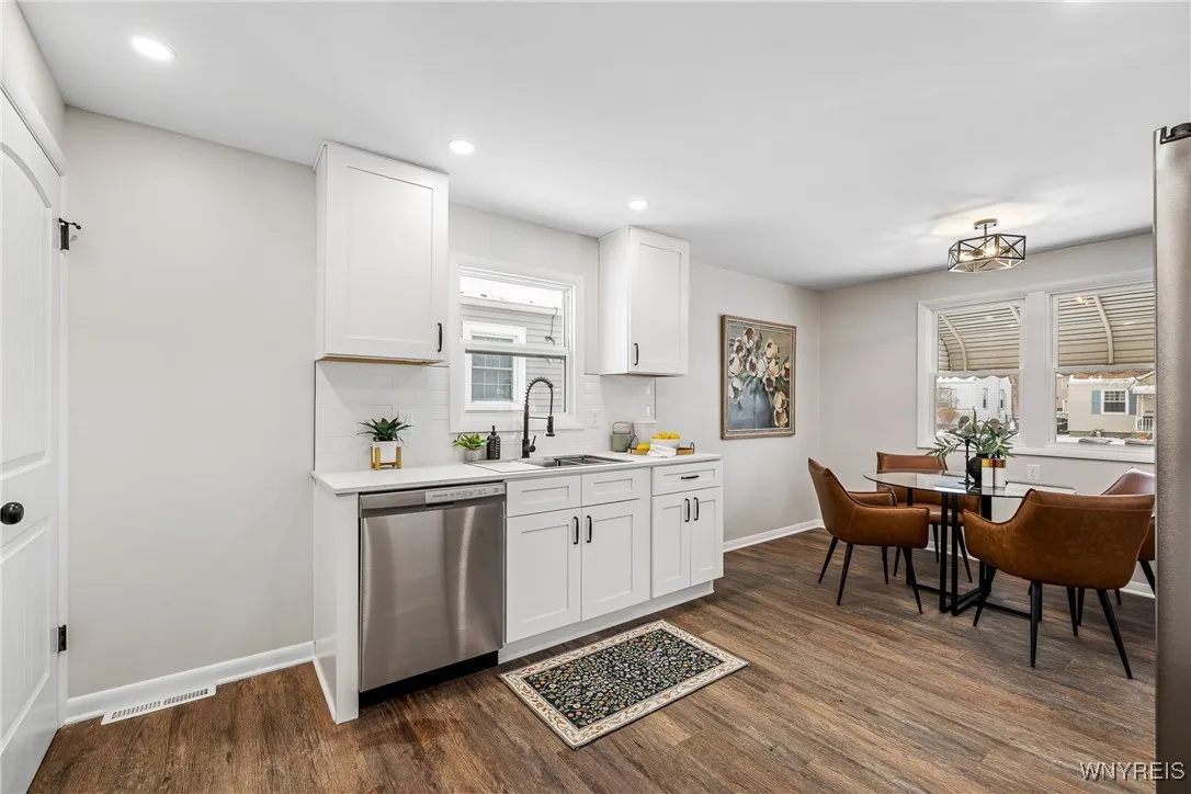 141 Midland Avenue, Tonawanda, New York 14223, Tonawanda, New York 14223, 3 Bedrooms Bedrooms, 6 Rooms Rooms,1 BathroomBathrooms,Residential,Closed,141 Midland Avenue, Tonawanda, New York 14223,0,B1656487