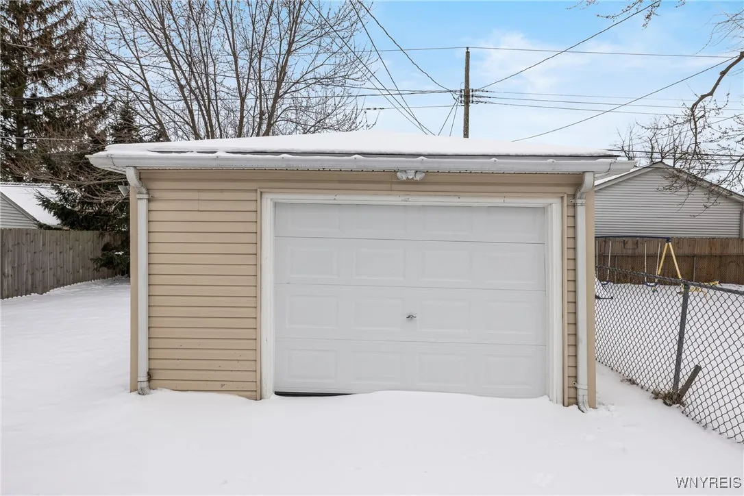 141 Midland Avenue, Tonawanda, New York 14223, Tonawanda, New York 14223, 3 Bedrooms Bedrooms, 6 Rooms Rooms,1 BathroomBathrooms,Residential,Closed,141 Midland Avenue, Tonawanda, New York 14223,0,B1656487