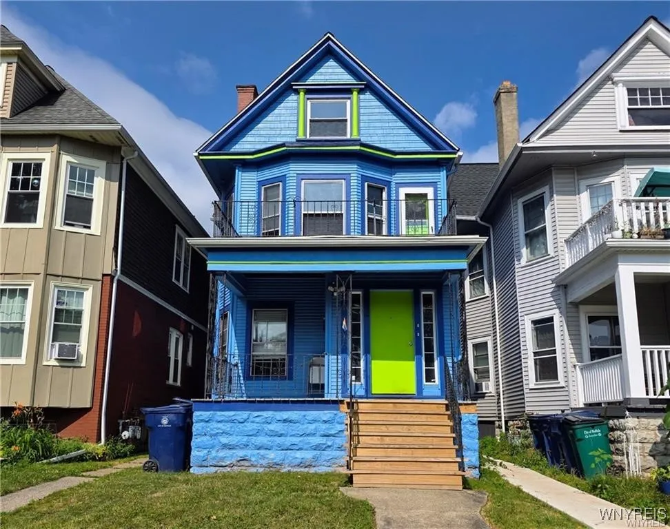 1042 Elmwood Avenue, Buffalo, New York 14222, Buffalo, New York 14222, 3 Bedrooms Bedrooms, ,4 BathroomsBathrooms,Residential,Closed,1042 Elmwood Avenue, Buffalo, New York 14222,0,B1656534