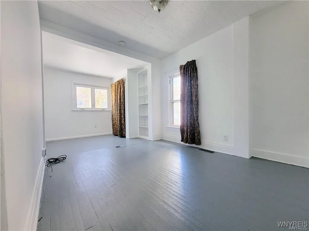 1042 Elmwood Avenue, Buffalo, New York 14222, Buffalo, New York 14222, 3 Bedrooms Bedrooms, ,4 BathroomsBathrooms,Residential,Closed,1042 Elmwood Avenue, Buffalo, New York 14222,0,B1656534