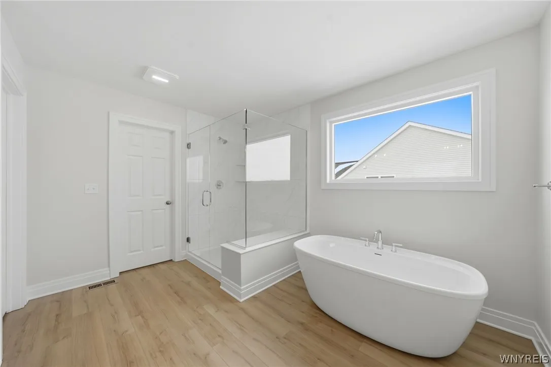 5631 Dorothy Circle, Clarence, New York 14032, Clarence, New York 14032, 4 Bedrooms Bedrooms, 10 Rooms Rooms,3 BathroomsBathrooms,Residential,Closed,5631 Dorothy Circle, Clarence, New York 14032,0,B1656557