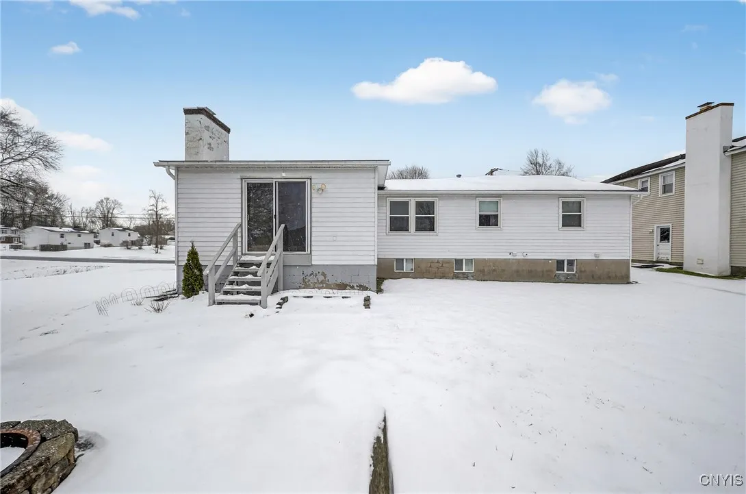 7939 Walnut Place, Clay, New York 13090, Clay, New York 13090, 3 Bedrooms Bedrooms, 8 Rooms Rooms,2 BathroomsBathrooms,Residential,Closed,7939 Walnut Place, Clay, New York 13090,0,S1656736