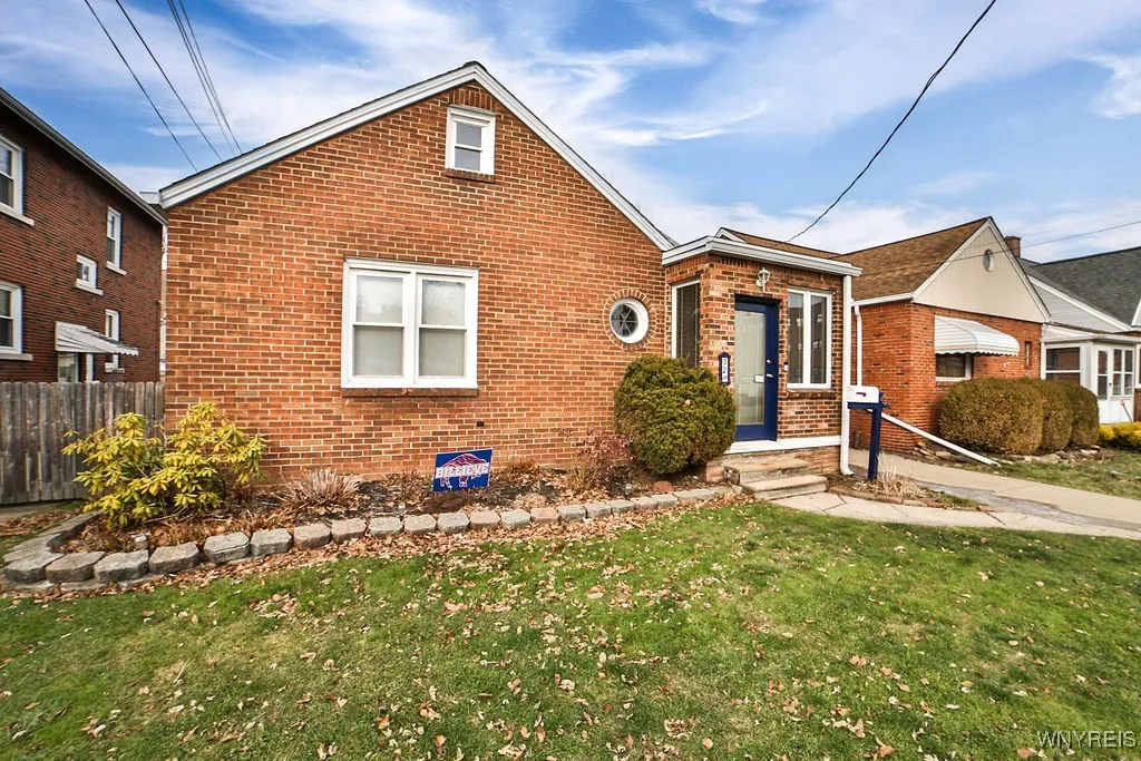 32 Lorraine Avenue, Buffalo, New York 14220, Buffalo, New York 14220, 3 Bedrooms Bedrooms, 7 Rooms Rooms,1 BathroomBathrooms,Residential,Closed,32 Lorraine Avenue, Buffalo, New York 14220,0,B1656667