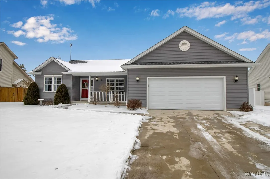 145 The Commons, Grand Island, New York 14072, Grand Island, New York 14072, 3 Bedrooms Bedrooms, 6 Rooms Rooms,2 BathroomsBathrooms,Residential,For Sale,145 The Commons, Grand Island, New York 14072,0,B1656502