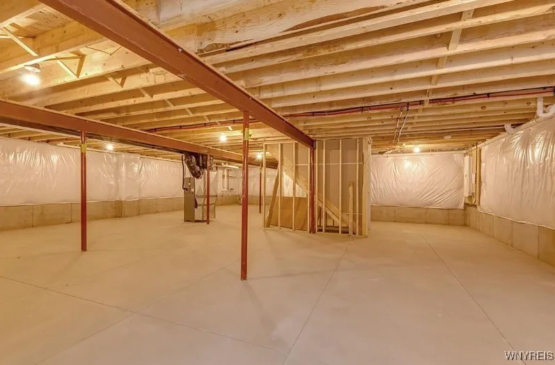 4915 Waterford Lane, Hamburg, New York 14075, Hamburg, New York 14075, 3 Bedrooms Bedrooms, 7 Rooms Rooms,2 BathroomsBathrooms,Residential,For Sale,4915 Waterford Lane, Hamburg, New York 14075,0,B1656786