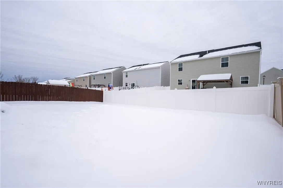 21 Jordy Court, Hamburg, New York 14075, Hamburg, New York 14075, 3 Bedrooms Bedrooms, 8 Rooms Rooms,1 BathroomBathrooms,Residential,For Sale,21 Jordy Court, Hamburg, New York 14075,0,B1656703