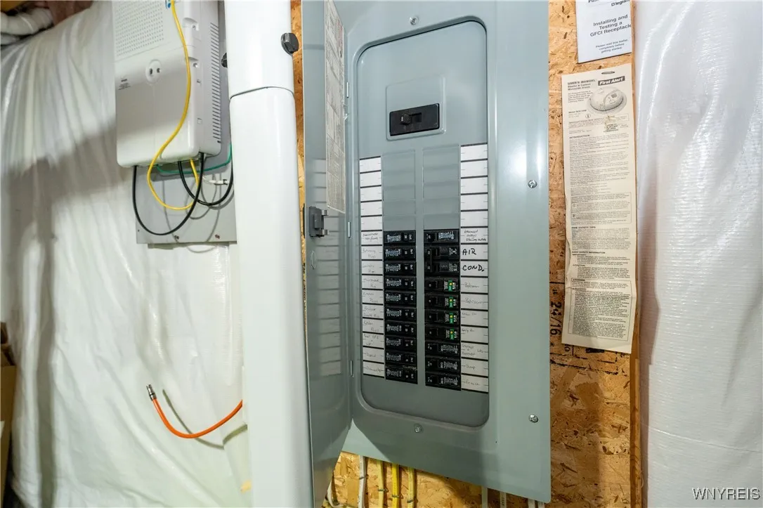 21 Jordy Court, Hamburg, New York 14075, Hamburg, New York 14075, 3 Bedrooms Bedrooms, 8 Rooms Rooms,1 BathroomBathrooms,Residential,For Sale,21 Jordy Court, Hamburg, New York 14075,0,B1656703