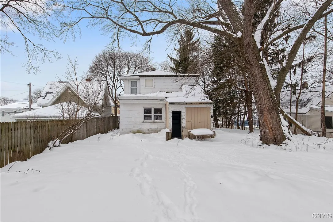 306 Shuart Avenue, Syracuse, New York 13203, Syracuse, New York 13203, 6 Bedroom Bedrooms, ,2 BathroomBathrooms,Residential,For Sale,306 Shuart Avenue, Syracuse, New York 13203,0,S1656253