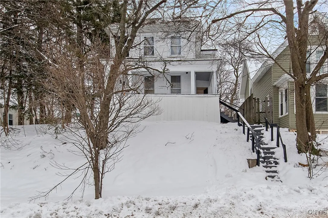 306 Shuart Avenue, Syracuse, New York 13203, Syracuse, New York 13203, 6 Bedroom Bedrooms, ,2 BathroomBathrooms,Residential,For Sale,306 Shuart Avenue, Syracuse, New York 13203,0,S1656253