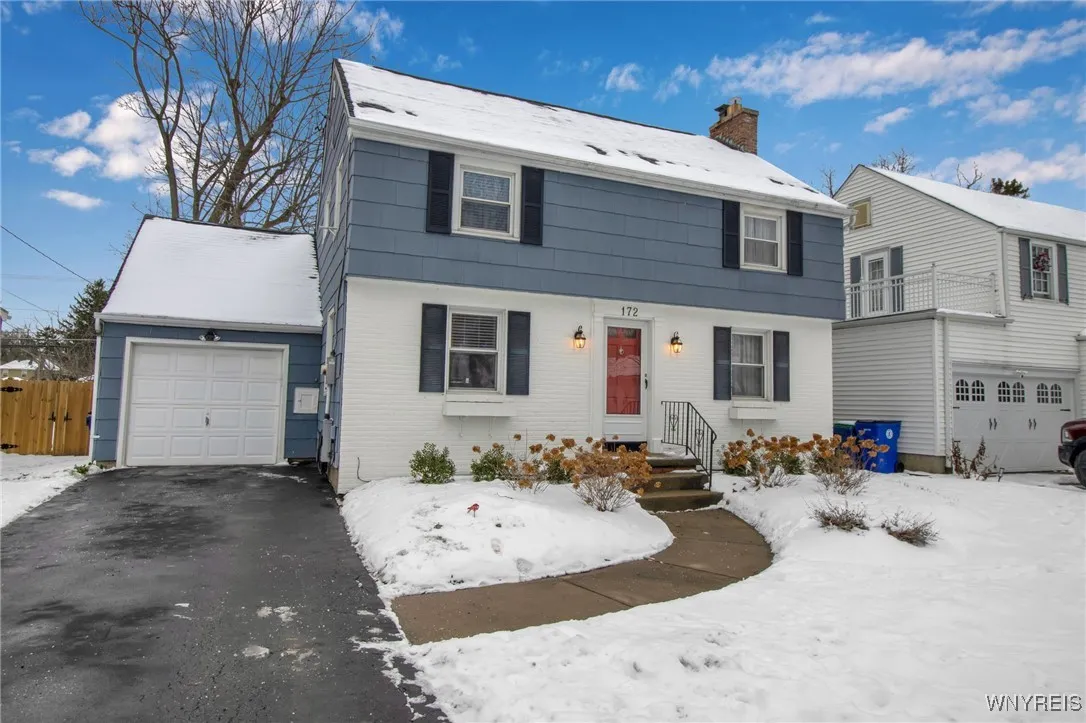 172 Burroughs Drive, Amherst, New York 14226, Amherst, New York 14226, 3 Bedrooms Bedrooms, 7 Rooms Rooms,1 BathroomBathrooms,Residential,Closed,172 Burroughs Drive, Amherst, New York 14226,0,B1656996