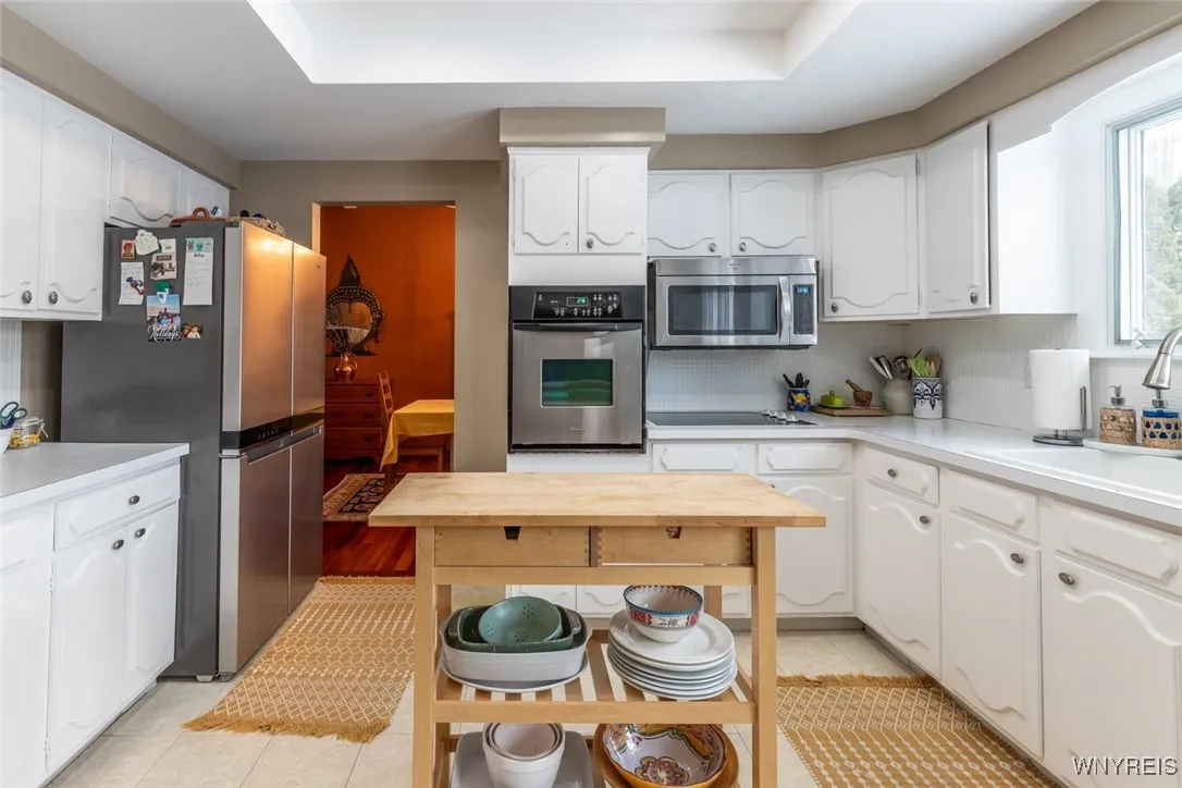 245 Ranch Trail, Amherst, New York 14221, Amherst, New York 14221, 4 Bedrooms Bedrooms, 9 Rooms Rooms,3 BathroomsBathrooms,Residential,Closed,245 Ranch Trail, Amherst, New York 14221,0,B1656928