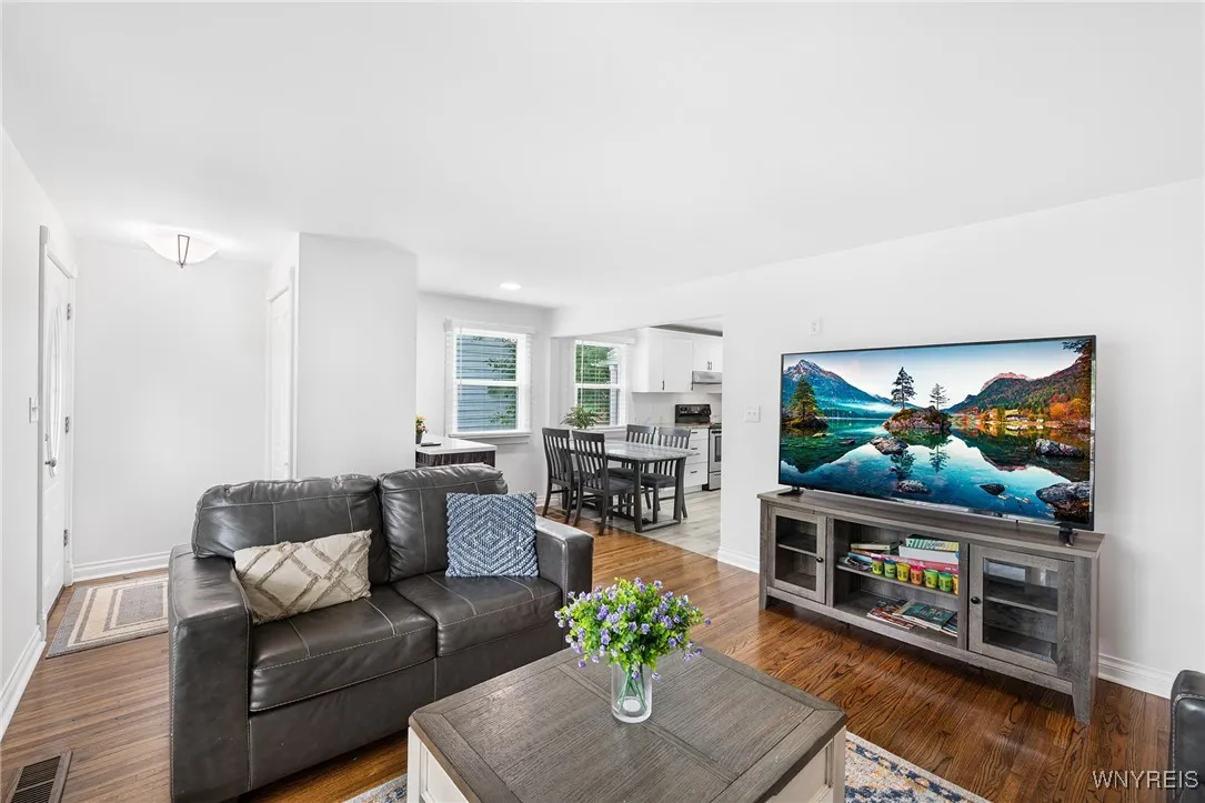 150 Meadow Lea Drive, Amherst, New York 14226, Amherst, New York 14226, 3 Bedrooms Bedrooms, 6 Rooms Rooms,1 BathroomBathrooms,Residential,For Sale,150 Meadow Lea Drive, Amherst, New York 14226,0,B1657189