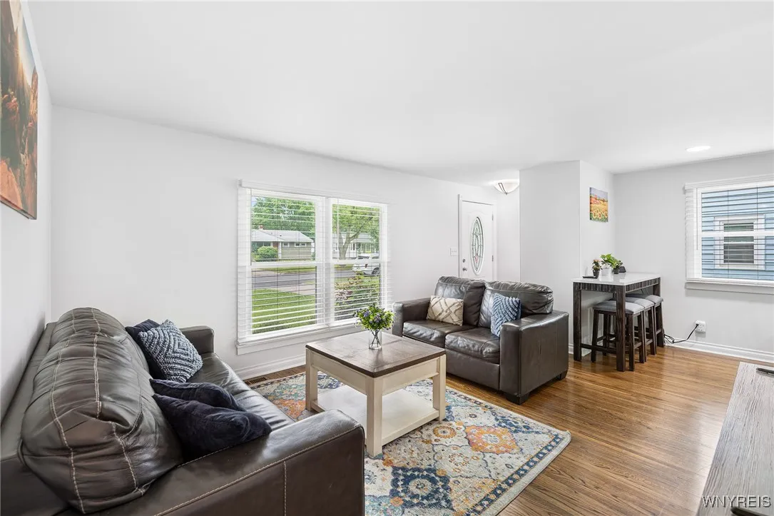 150 Meadow Lea Drive, Amherst, New York 14226, Amherst, New York 14226, 3 Bedrooms Bedrooms, 6 Rooms Rooms,1 BathroomBathrooms,Residential,For Sale,150 Meadow Lea Drive, Amherst, New York 14226,0,B1657189