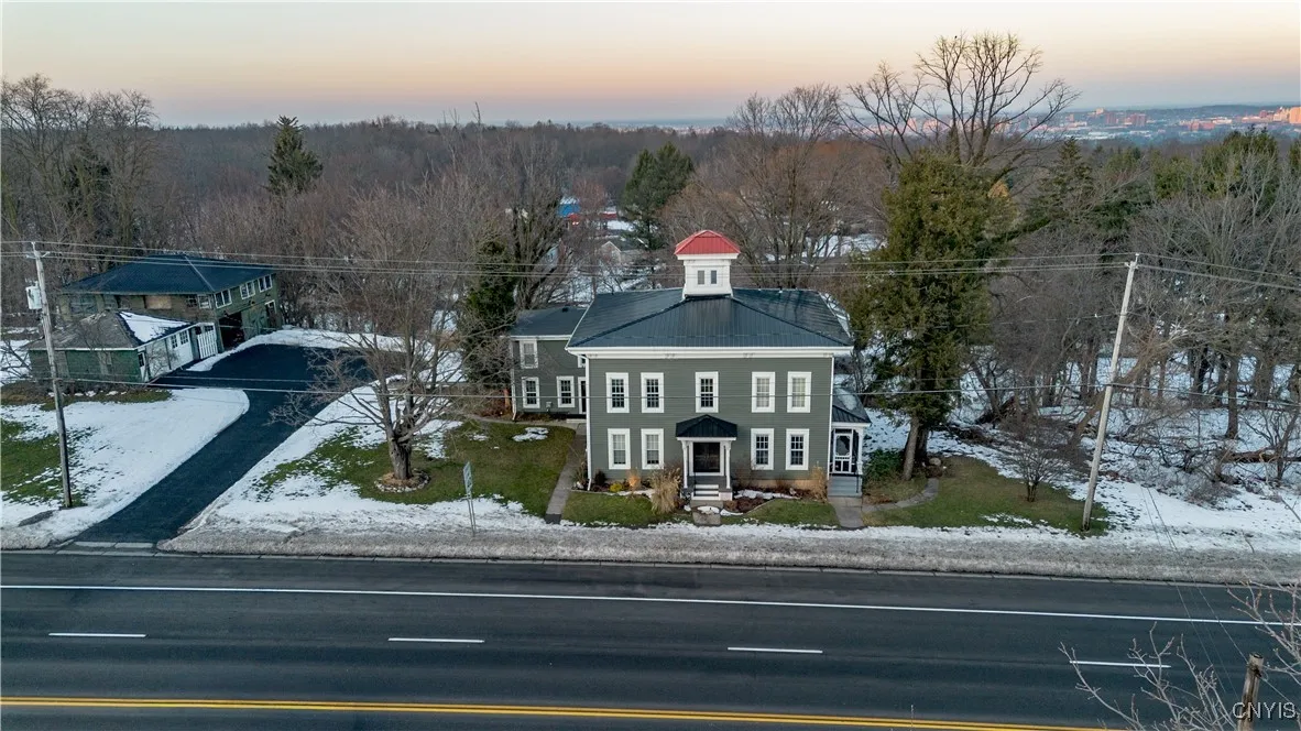 4937 West Seneca, Onondaga, New York 13215, Onondaga, New York 13215, 5 Bedrooms Bedrooms, ,2 BathroomsBathrooms,Residential,For Sale,4937 West Seneca, Onondaga, New York 13215,0,S1656314