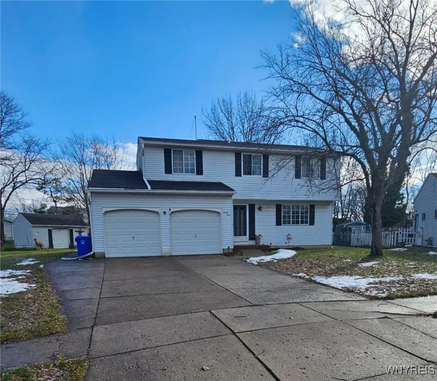 33 Vermont Place, West Seneca, New York 14224, West Seneca, New York 14224, 4 Bedrooms Bedrooms, 8 Rooms Rooms,1 BathroomBathrooms,Residential,Closed,33 Vermont Place, West Seneca, New York 14224,0,B1657400