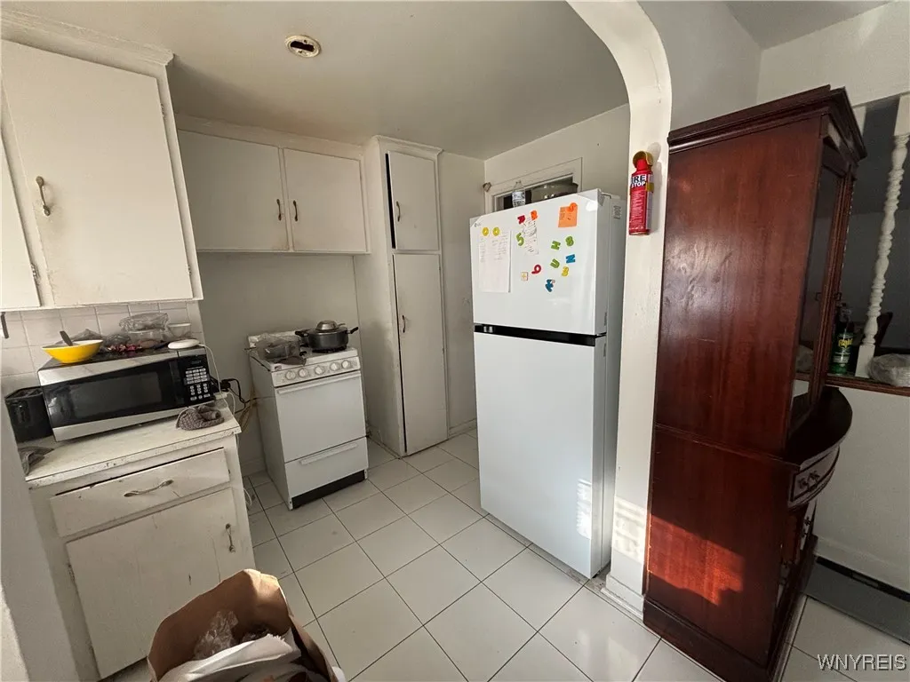 236 Callodine Avenue, Amherst, New York 14226, Amherst, New York 14226, 4 Bedrooms Bedrooms, ,2 BathroomsBathrooms,Residential,Closed,236 Callodine Avenue, Amherst, New York 14226,0,B1657249