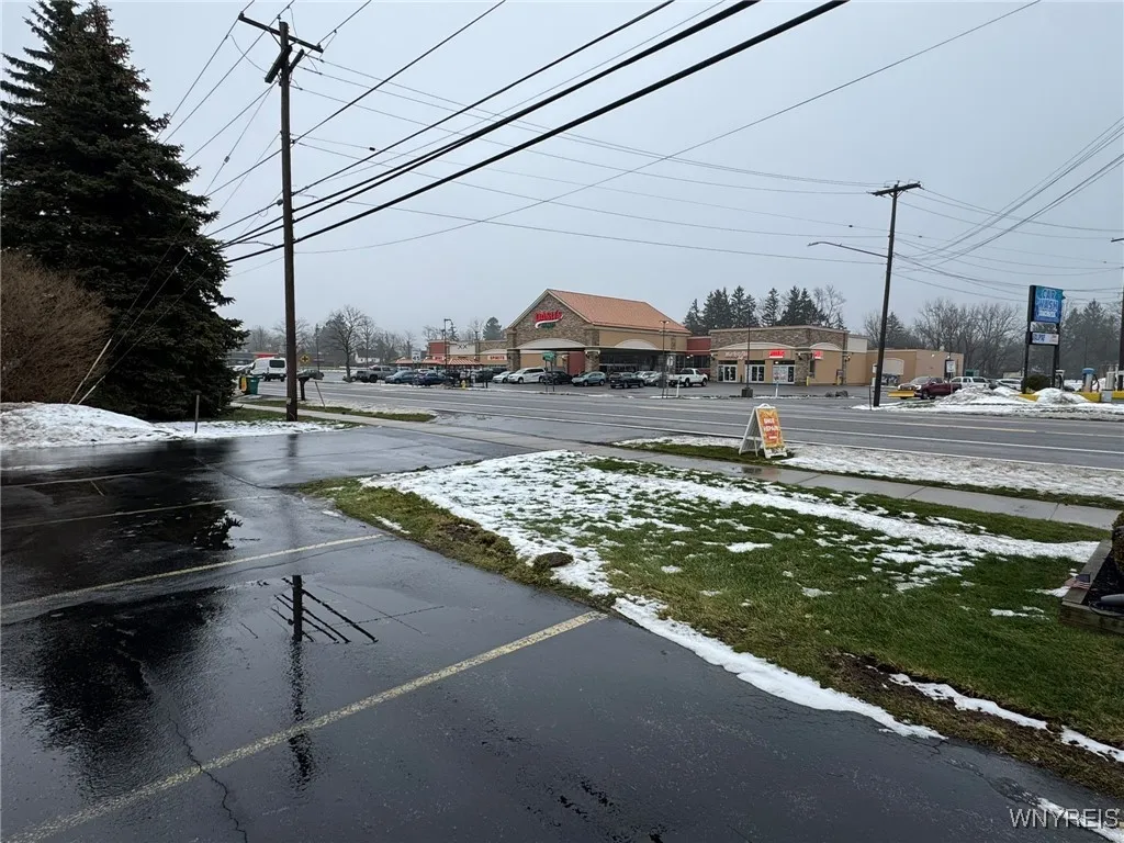 8828 Main Street, Clarence, New York 14221, Clarence, New York 14221, ,Commercial Lease,For Rent,8828 Main Street, Clarence, New York 14221,0,B1657195