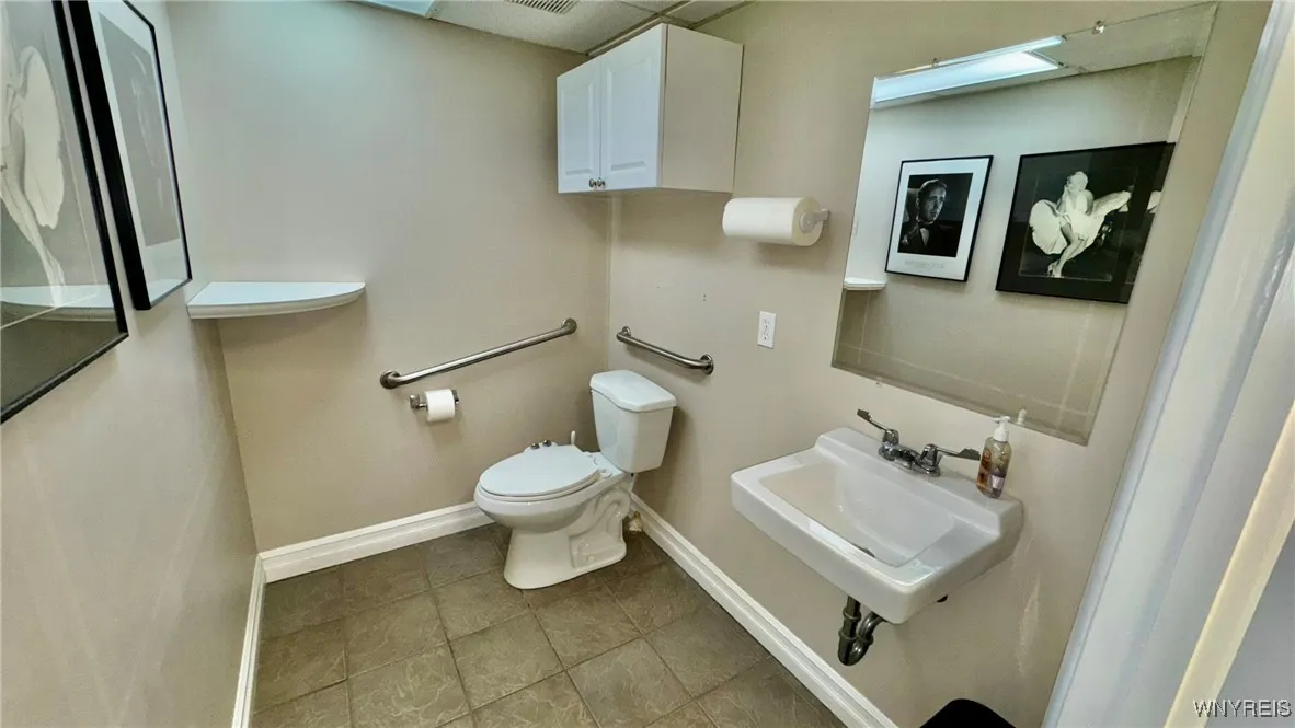 8828 Main Street, Clarence, New York 14221, Clarence, New York 14221, ,Commercial Lease,For Rent,8828 Main Street, Clarence, New York 14221,0,B1657195