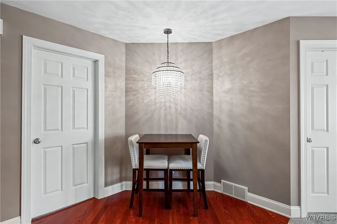 31 Tralee, Amherst, New York 14051, Amherst, New York 14051, 2 Bedrooms Bedrooms, 4 Rooms Rooms,2 BathroomsBathrooms,Residential,Closed,31 Tralee, Amherst, New York 14051,0,B1657520