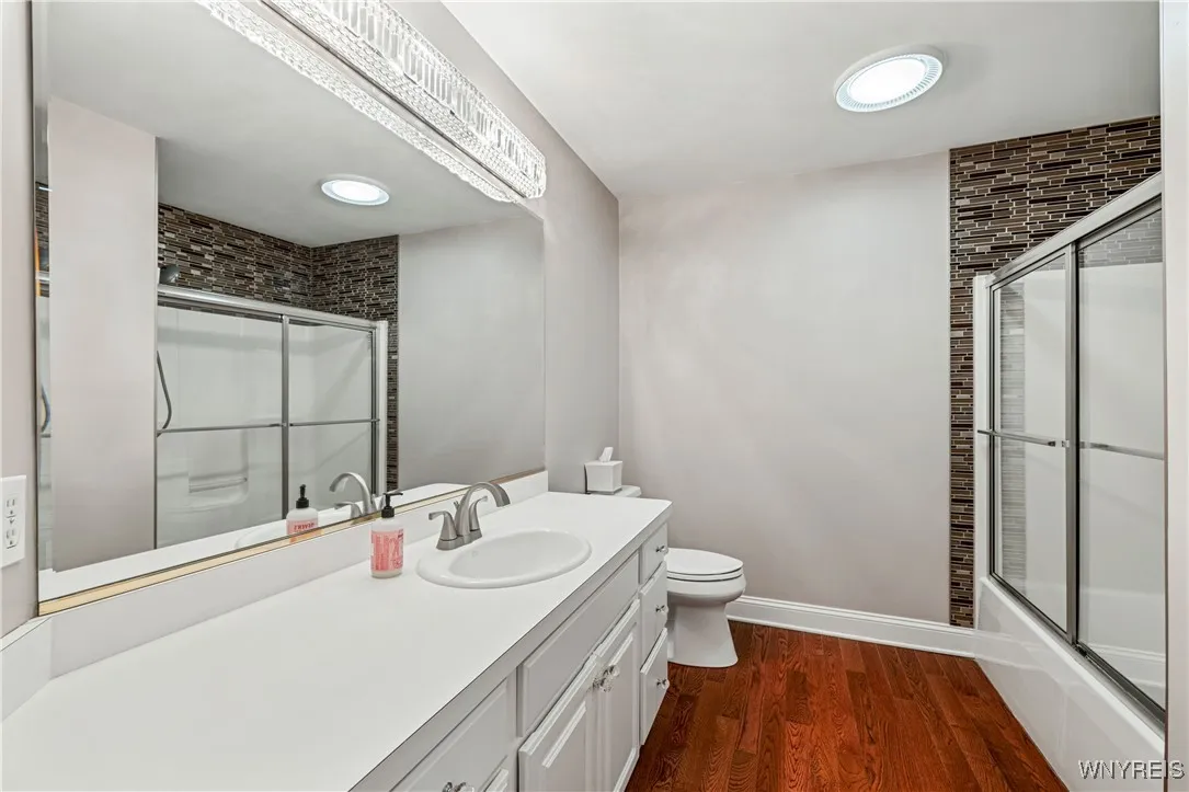 31 Tralee, Amherst, New York 14051, Amherst, New York 14051, 2 Bedrooms Bedrooms, 4 Rooms Rooms,2 BathroomsBathrooms,Residential,Closed,31 Tralee, Amherst, New York 14051,0,B1657520