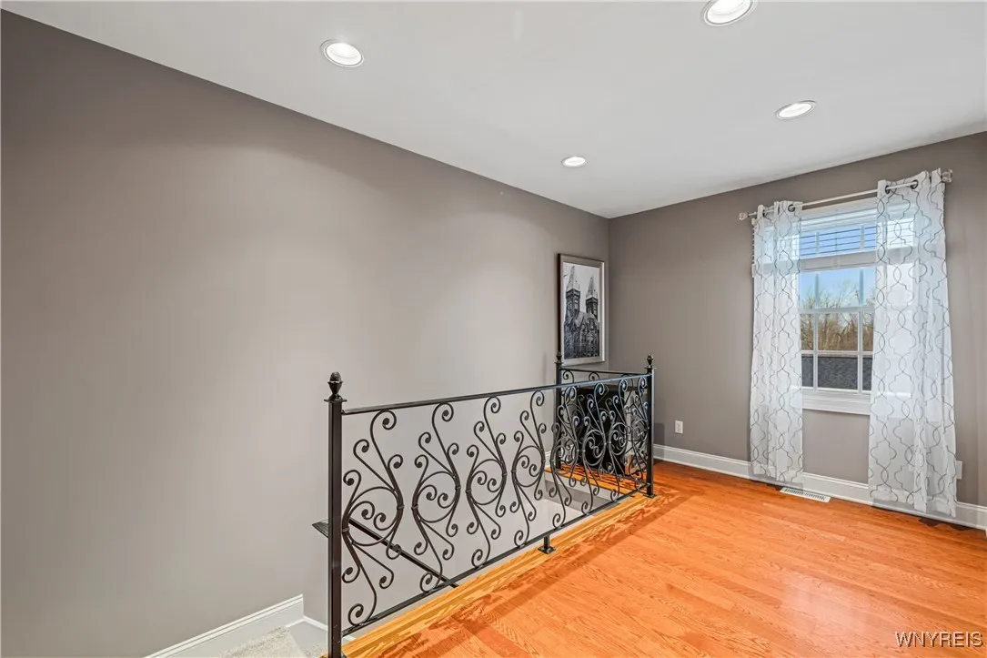 31 Tralee, Amherst, New York 14051, Amherst, New York 14051, 2 Bedrooms Bedrooms, 4 Rooms Rooms,2 BathroomsBathrooms,Residential,Closed,31 Tralee, Amherst, New York 14051,0,B1657520