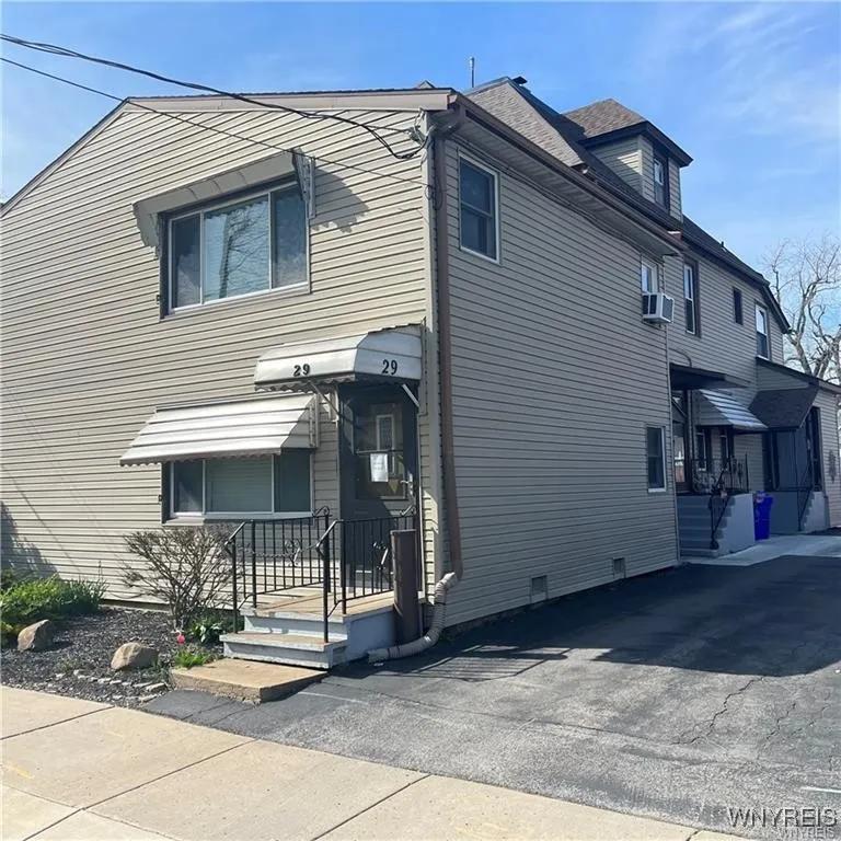29 Lake Avenue, Hamburg, New York 14219, Hamburg, New York 14219, 1 Bedroom Bedrooms, 4 Rooms Rooms,1 BathroomBathrooms,Residential Lease,For Rent,29 Lake Avenue, Hamburg, New York 14219,0,B1657666 29 Lake Avenue, Hamburg, New York 14219, Hamburg, New York 14219, 1 Bedroom Bedrooms, 4 Rooms Rooms,1 BathroomBathrooms,Residential Lease,For Rent,29 Lake Avenue, Hamburg, New York 14219,0,B1657666