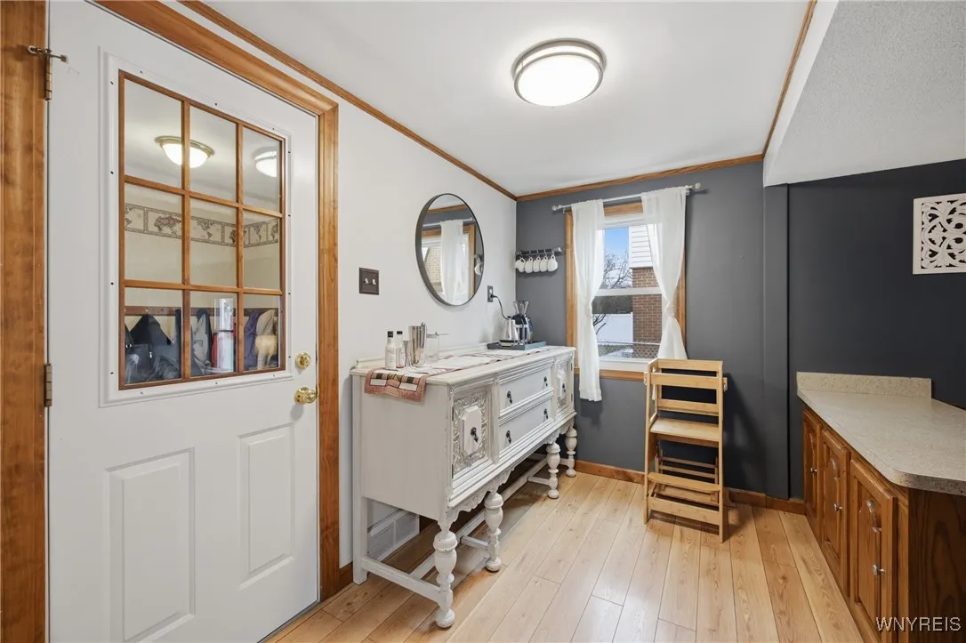 12 Colvinhurst Drive, Tonawanda, New York 14223, Tonawanda, New York 14223, 3 Bedrooms Bedrooms, 8 Rooms Rooms,1 BathroomBathrooms,Residential,Closed,12 Colvinhurst Drive, Tonawanda, New York 14223,0,B1657813