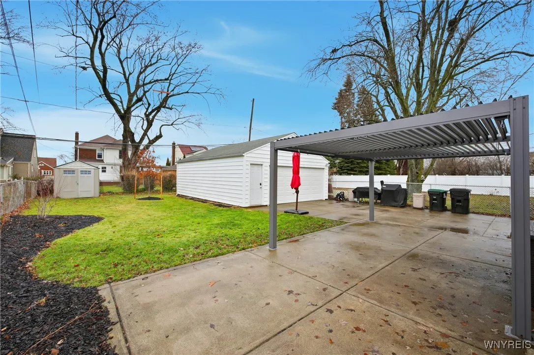 12 Colvinhurst Drive, Tonawanda, New York 14223, Tonawanda, New York 14223, 3 Bedrooms Bedrooms, 8 Rooms Rooms,1 BathroomBathrooms,Residential,Closed,12 Colvinhurst Drive, Tonawanda, New York 14223,0,B1657813