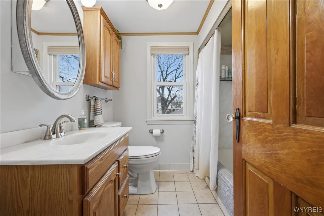 12 Colvinhurst Drive, Tonawanda, New York 14223, Tonawanda, New York 14223, 3 Bedrooms Bedrooms, 8 Rooms Rooms,1 BathroomBathrooms,Residential,Closed,12 Colvinhurst Drive, Tonawanda, New York 14223,0,B1657813