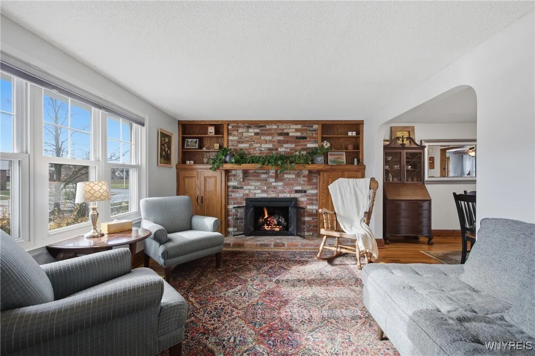 12 Colvinhurst Drive, Tonawanda, New York 14223, Tonawanda, New York 14223, 3 Bedrooms Bedrooms, 8 Rooms Rooms,1 BathroomBathrooms,Residential,Closed,12 Colvinhurst Drive, Tonawanda, New York 14223,0,B1657813