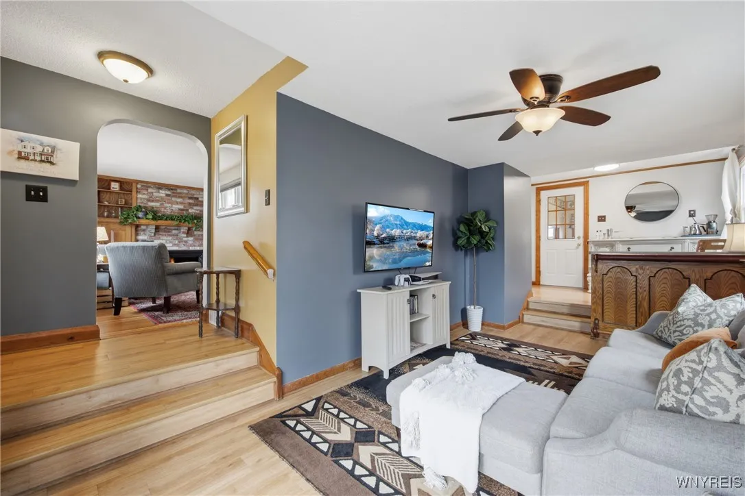 12 Colvinhurst Drive, Tonawanda, New York 14223, Tonawanda, New York 14223, 3 Bedrooms Bedrooms, 8 Rooms Rooms,1 BathroomBathrooms,Residential,Closed,12 Colvinhurst Drive, Tonawanda, New York 14223,0,B1657813