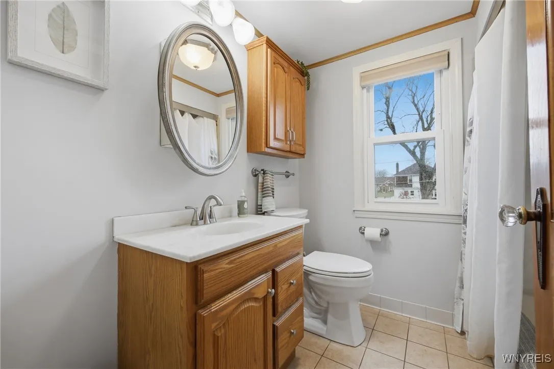 12 Colvinhurst Drive, Tonawanda, New York 14223, Tonawanda, New York 14223, 3 Bedrooms Bedrooms, 8 Rooms Rooms,1 BathroomBathrooms,Residential,Closed,12 Colvinhurst Drive, Tonawanda, New York 14223,0,B1657813