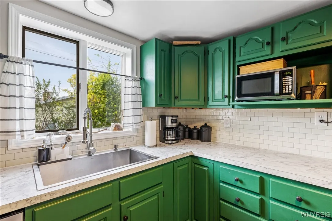 34 Wanakah, Hamburg, New York 14075, Hamburg, New York 14075, 3 Bedrooms Bedrooms, 8 Rooms Rooms,2 BathroomsBathrooms,Residential,Closed,34 Wanakah, Hamburg, New York 14075,0,B1657169