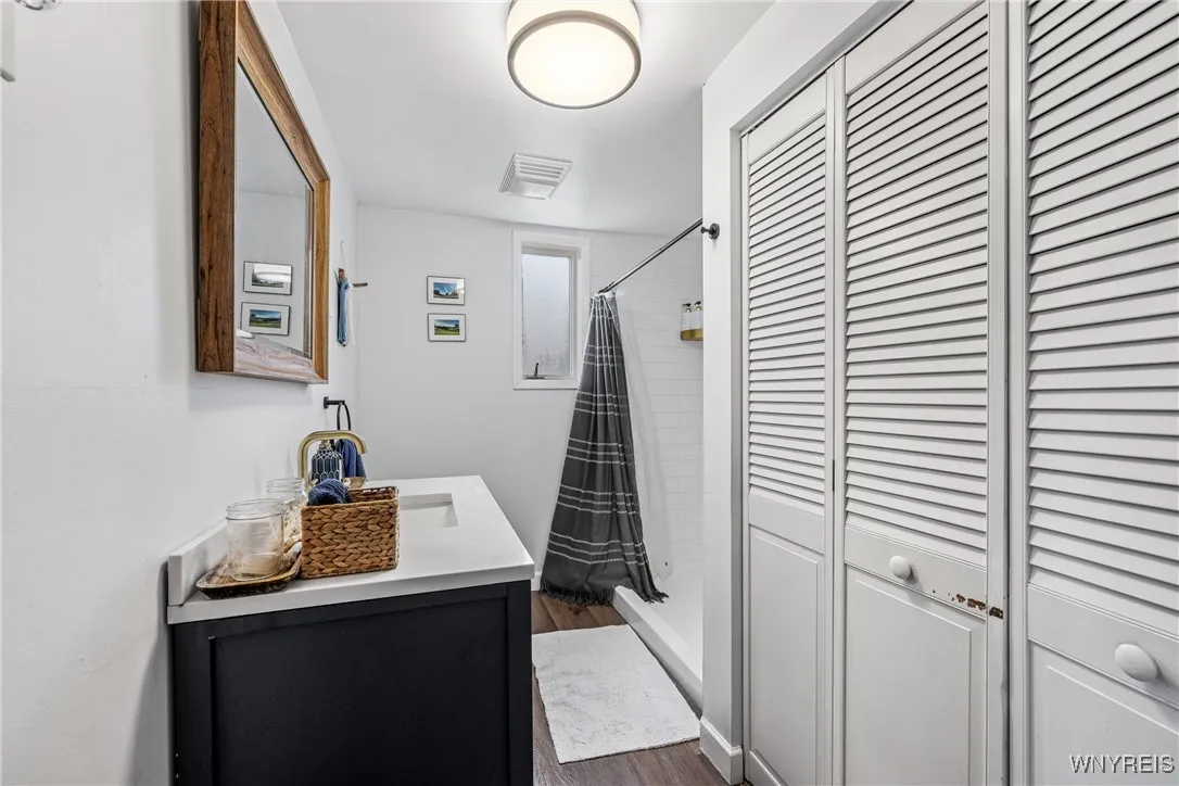 34 Wanakah, Hamburg, New York 14075, Hamburg, New York 14075, 3 Bedrooms Bedrooms, 8 Rooms Rooms,2 BathroomsBathrooms,Residential,Closed,34 Wanakah, Hamburg, New York 14075,0,B1657169