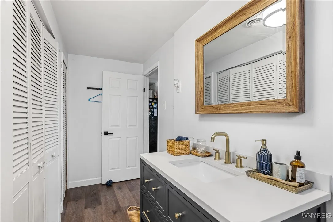 34 Wanakah, Hamburg, New York 14075, Hamburg, New York 14075, 3 Bedrooms Bedrooms, 8 Rooms Rooms,2 BathroomsBathrooms,Residential,Closed,34 Wanakah, Hamburg, New York 14075,0,B1657169