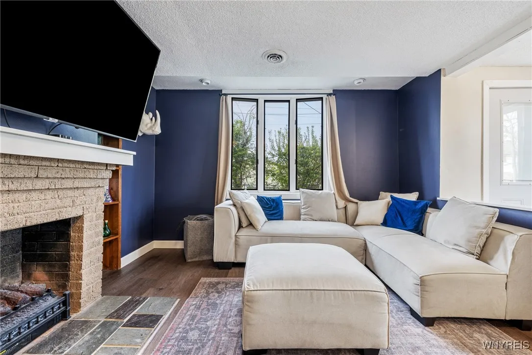 34 Wanakah, Hamburg, New York 14075, Hamburg, New York 14075, 3 Bedrooms Bedrooms, 8 Rooms Rooms,2 BathroomsBathrooms,Residential,Closed,34 Wanakah, Hamburg, New York 14075,0,B1657169