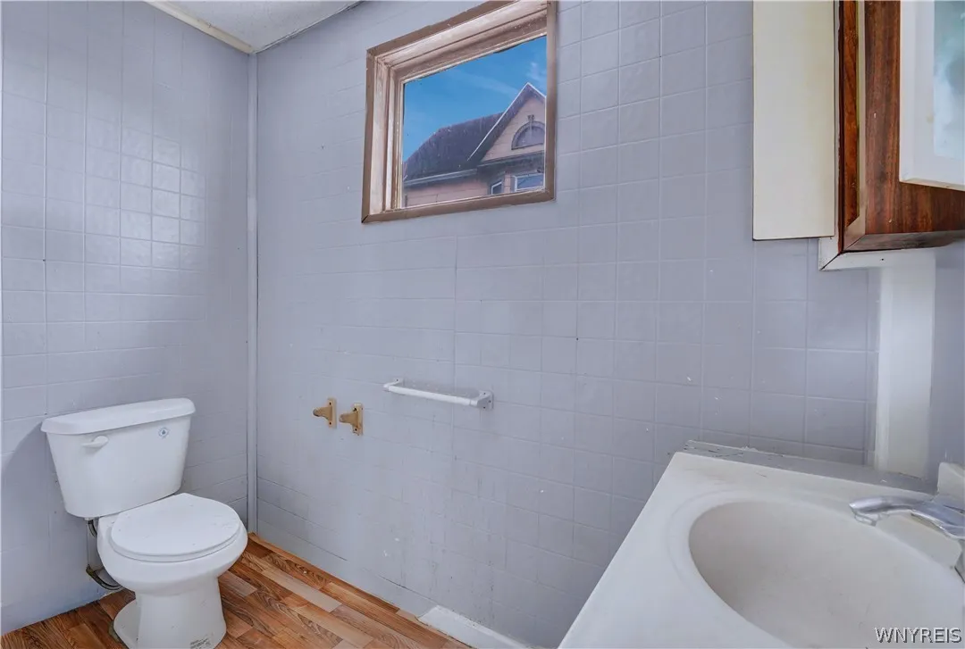 145 Arkansas Street, Buffalo, New York 14213, Buffalo, New York 14213, 4 Bedroom Bedrooms, 4 Room Rooms,2 BathroomBathrooms,Residential,For Sale,145 Arkansas Street, Buffalo, New York 14213,0,B1655498