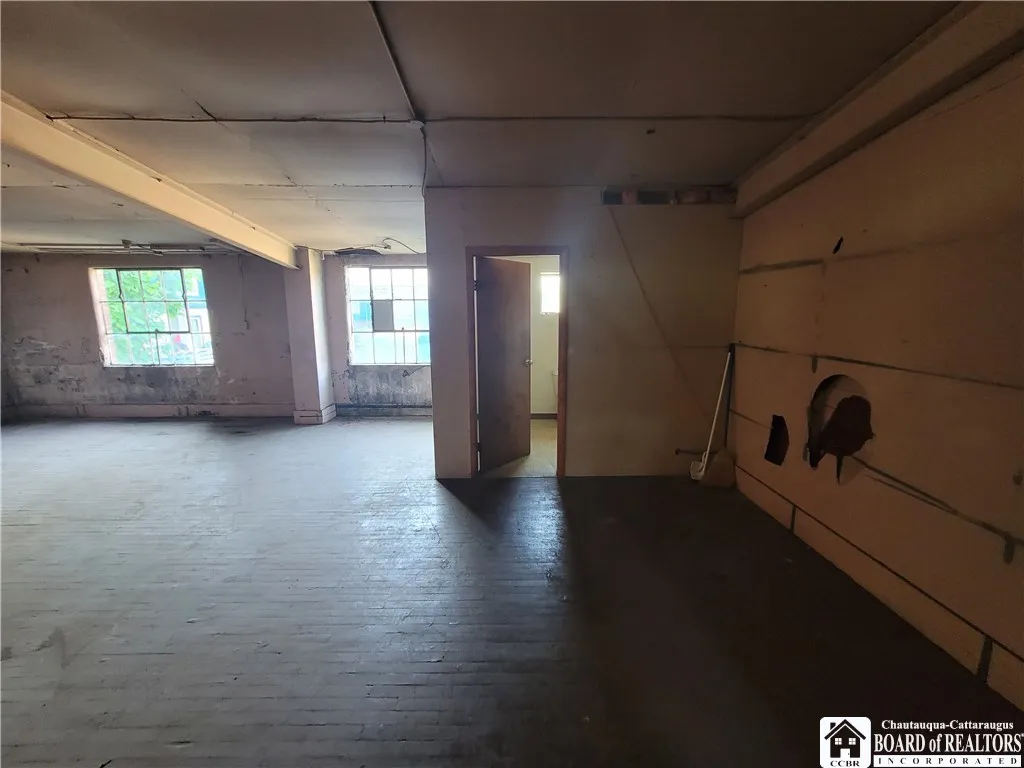 814 Clinton Street, Jamestown, New York 14701, Jamestown, New York 14701, ,Commercial Sale,For Sale,814 Clinton Street, Jamestown, New York 14701,0,R1657539