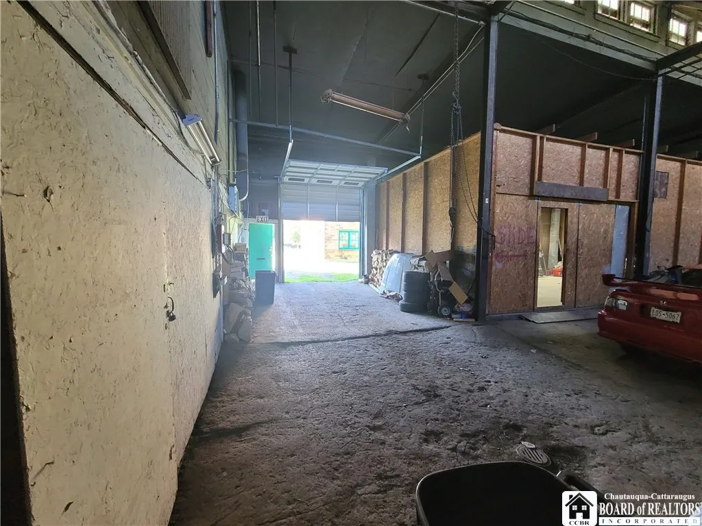 814 Clinton Street, Jamestown, New York 14701, Jamestown, New York 14701, ,Commercial Sale,For Sale,814 Clinton Street, Jamestown, New York 14701,0,R1657539