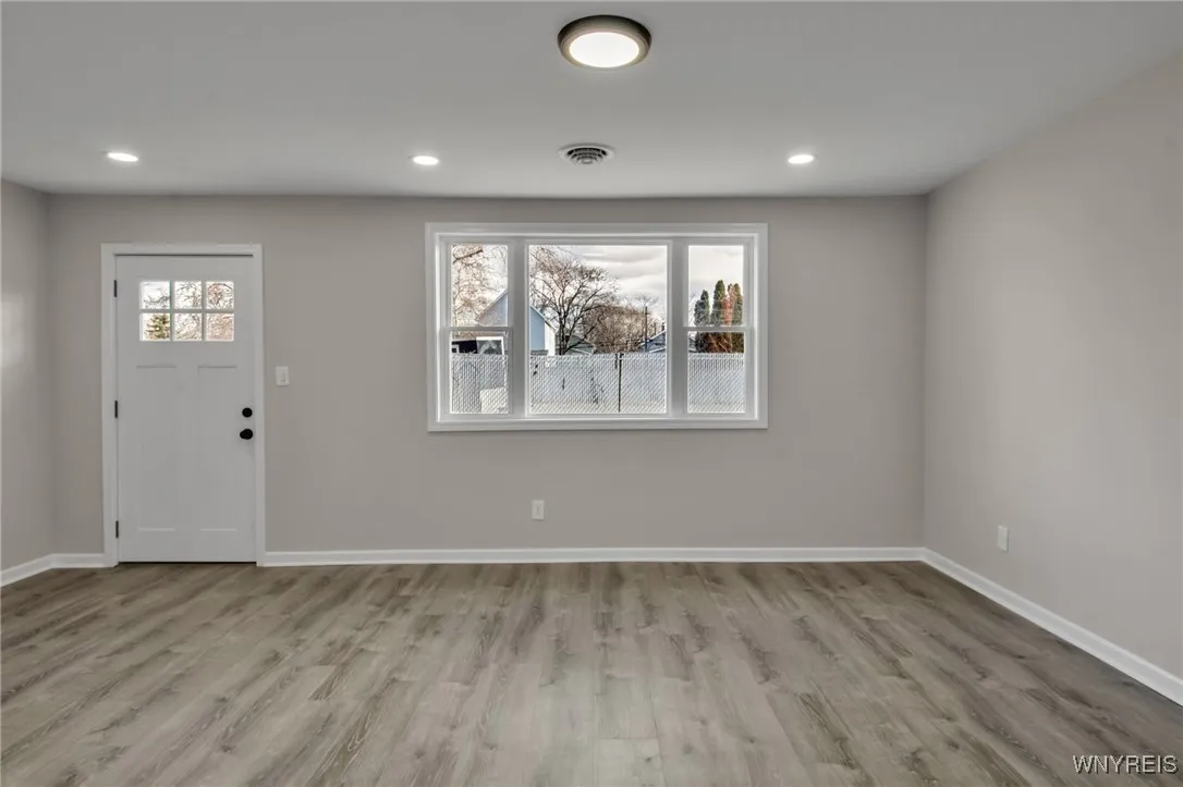 24 Commercial Street, Hamburg, New York 14219, Hamburg, New York 14219, 4 Bedrooms Bedrooms, ,2 BathroomsBathrooms,Residential,For Sale,24 Commercial Street, Hamburg, New York 14219,0,B1657944