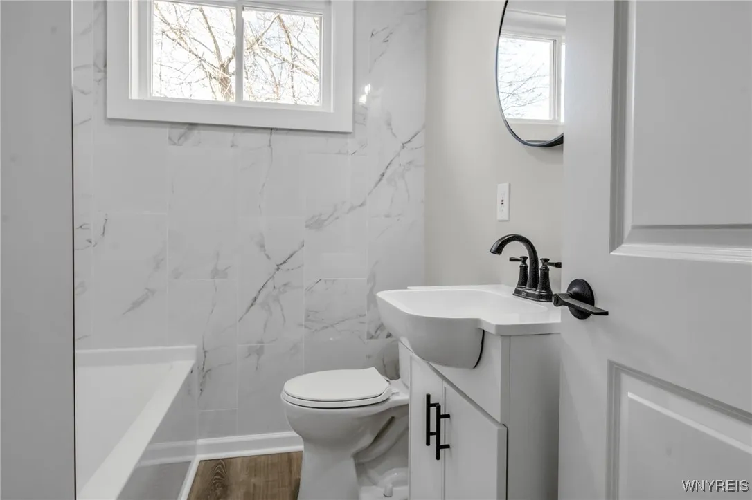 24 Commercial Street, Hamburg, New York 14219, Hamburg, New York 14219, 4 Bedrooms Bedrooms, ,2 BathroomsBathrooms,Residential,For Sale,24 Commercial Street, Hamburg, New York 14219,0,B1657944