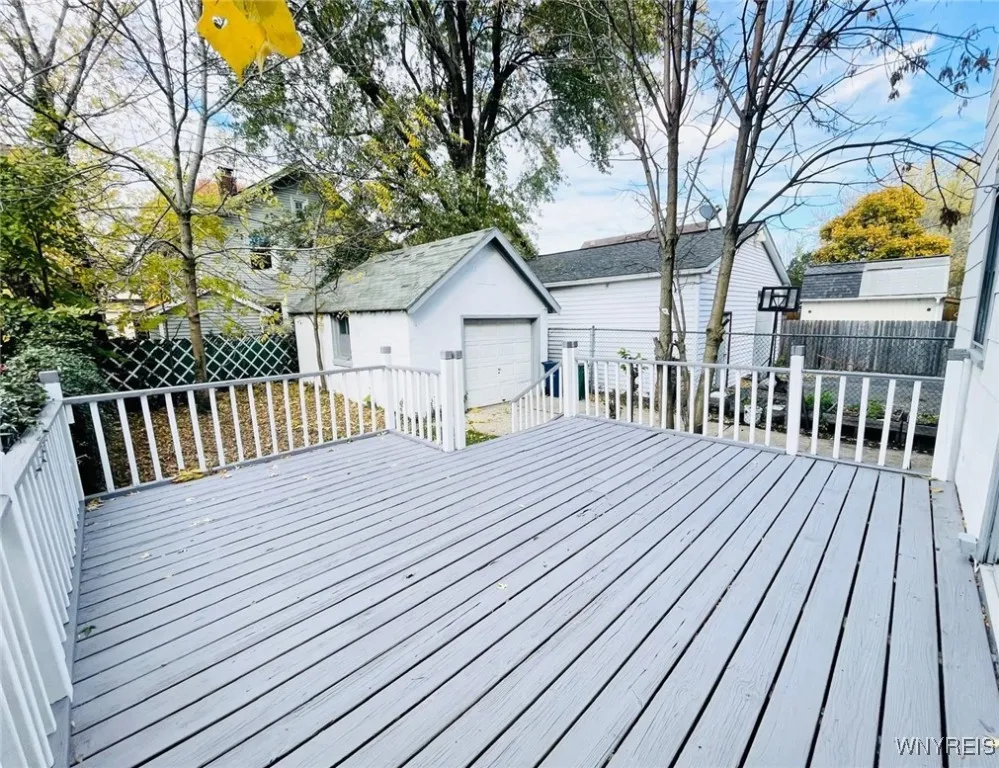 280 Esser Avenue, Buffalo, New York 14207, Buffalo, New York 14207, 3 Bedrooms Bedrooms, 5 Rooms Rooms,1 BathroomBathrooms,Residential,Closed,280 Esser Avenue, Buffalo, New York 14207,0,B1658068
