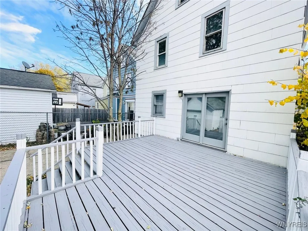 280 Esser Avenue, Buffalo, New York 14207, Buffalo, New York 14207, 3 Bedrooms Bedrooms, 5 Rooms Rooms,1 BathroomBathrooms,Residential,Closed,280 Esser Avenue, Buffalo, New York 14207,0,B1658068