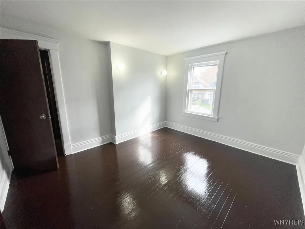 280 Esser Avenue, Buffalo, New York 14207, Buffalo, New York 14207, 3 Bedrooms Bedrooms, 5 Rooms Rooms,1 BathroomBathrooms,Residential,Closed,280 Esser Avenue, Buffalo, New York 14207,0,B1658068