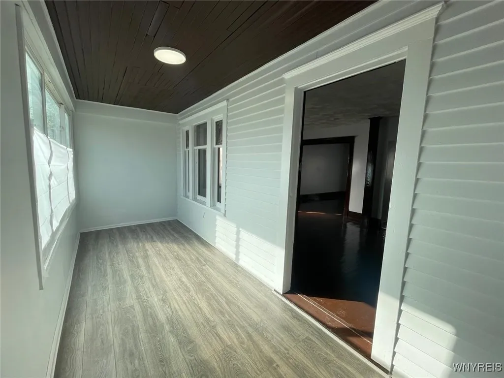 280 Esser Avenue, Buffalo, New York 14207, Buffalo, New York 14207, 3 Bedrooms Bedrooms, 5 Rooms Rooms,1 BathroomBathrooms,Residential,Closed,280 Esser Avenue, Buffalo, New York 14207,0,B1658068