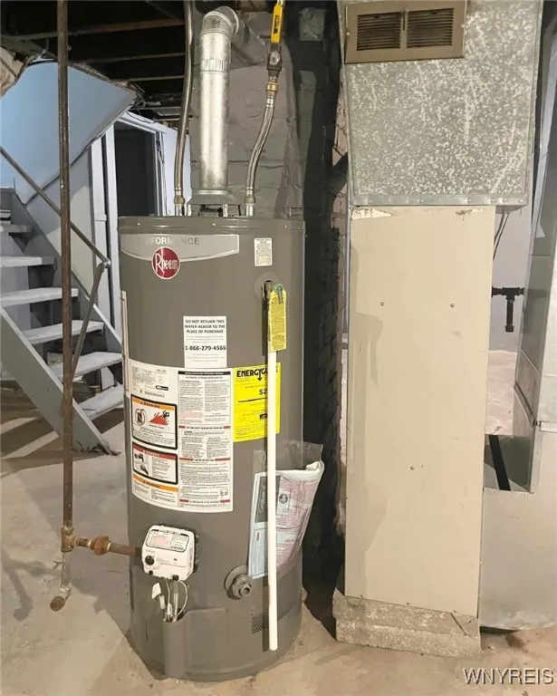 280 Esser Avenue, Buffalo, New York 14207, Buffalo, New York 14207, 3 Bedrooms Bedrooms, 5 Rooms Rooms,1 BathroomBathrooms,Residential,Closed,280 Esser Avenue, Buffalo, New York 14207,0,B1658068