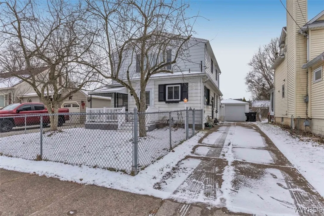 81 Fuller Avenue, Tonawanda, New York 14150, Tonawanda, New York 14150, 3 Bedrooms Bedrooms, 7 Rooms Rooms,1 BathroomBathrooms,Residential,Closed,81 Fuller Avenue, Tonawanda, New York 14150,0,B1657926 81 Fuller Avenue, Tonawanda, New York 14150, Tonawanda, New York 14150, 3 Bedrooms Bedrooms, 7 Rooms Rooms,1 BathroomBathrooms,Residential,Closed,81 Fuller Avenue, Tonawanda, New York 14150,0,B1657926