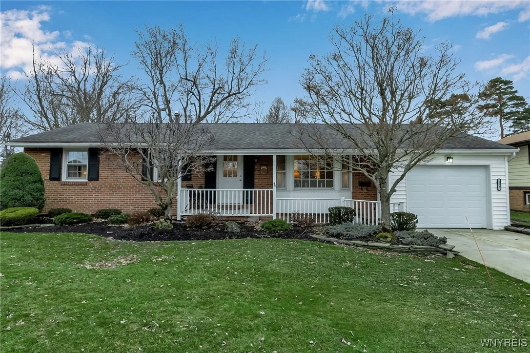 277 Woodward Drive, West Seneca, New York 14224, West Seneca, New York 14224, 3 Bedrooms Bedrooms, 7 Rooms Rooms,1 BathroomBathrooms,Residential,Closed,277 Woodward Drive, West Seneca, New York 14224,0,B1657965