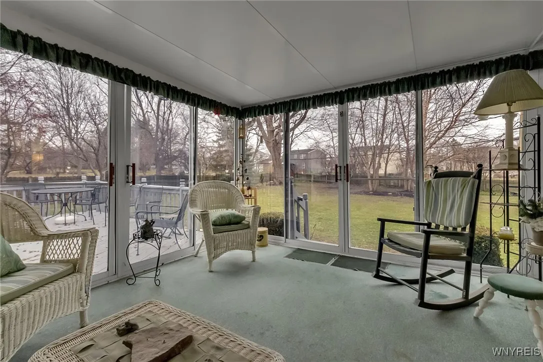 277 Woodward Drive, West Seneca, New York 14224, West Seneca, New York 14224, 3 Bedrooms Bedrooms, 7 Rooms Rooms,1 BathroomBathrooms,Residential,Closed,277 Woodward Drive, West Seneca, New York 14224,0,B1657965